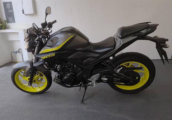 YAMAHA MT-03 ABS YAMAHA MT-03 ABS